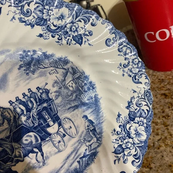 Handmade Johnson Bros Blue Coaching Scenes platter - Picture 5 of 8